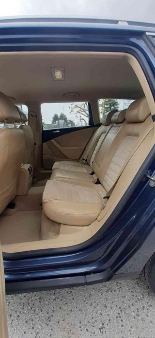 VOLKSWAGEN Passat usata 15