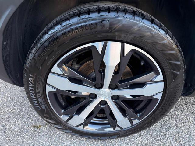 PEUGEOT 3008 usata, con Park Distance Control