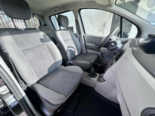 RENAULT Modus usata, con Sedile posteriore sdoppiato