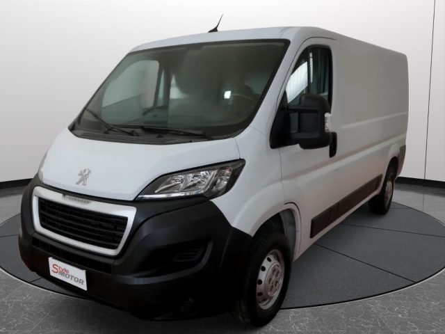 PEUGEOT Boxer usata, con Volante multifunzione