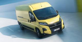 OPEL Movano usata, con Airbag