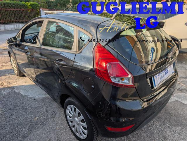 FORD Fiesta usata, con Autoradio