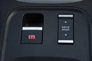 JEEP Avenger usata, con Volante in pelle