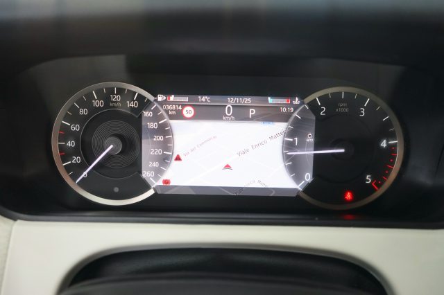 LAND ROVER Range Rover Velar usata, con Blind spot monitor