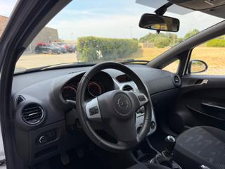 OPEL Corsa usata, con Climatizzatore