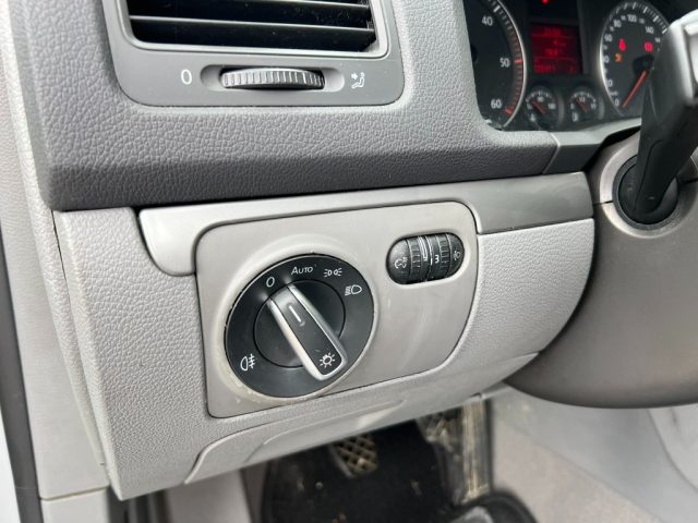 VOLKSWAGEN Golf usata, con Servosterzo