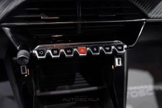 PEUGEOT 2008 usata, con USB