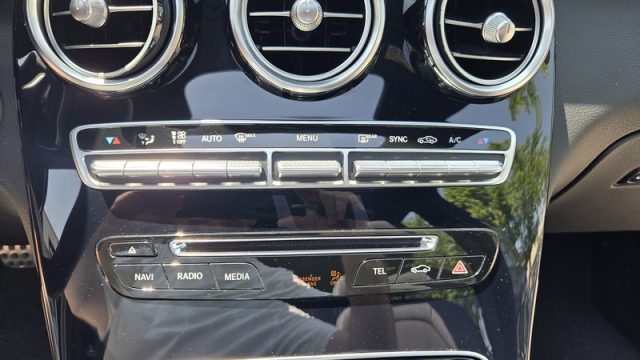MERCEDES-BENZ GLC 250 usata, con Leve al volante