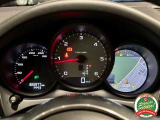 PORSCHE Macan usata, con Volante in pelle