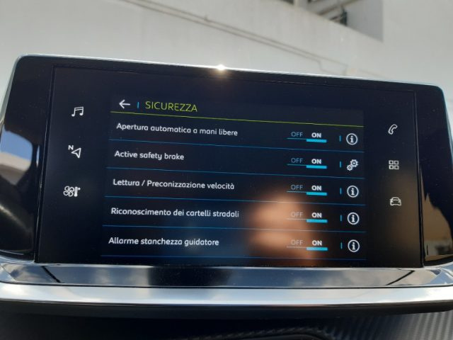 PEUGEOT 208 usata, con Climatizzatore