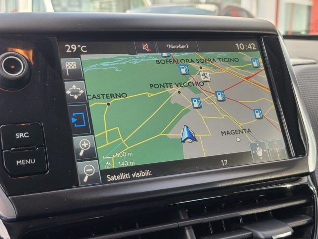PEUGEOT 208 usata, con Controllo automatico clima
