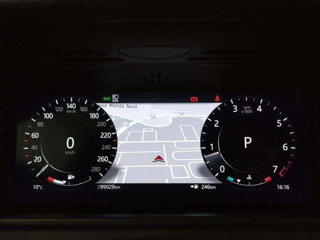 LAND ROVER Range Rover Velar usata, con Sistema di navigazione