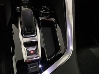 PEUGEOT 3008 usata, con Park Distance Control