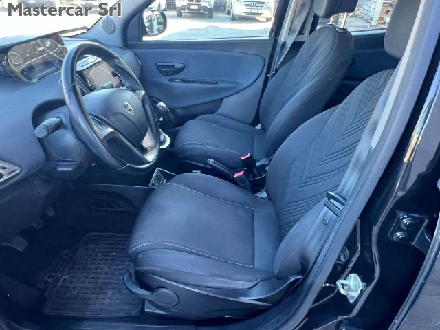 LANCIA Ypsilon usata, con Regolazione elettrica sedili