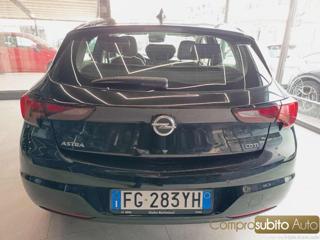 OPEL Astra usata, con Cerchi in lega