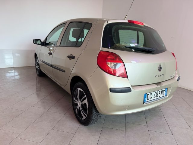 RENAULT Clio usata 9