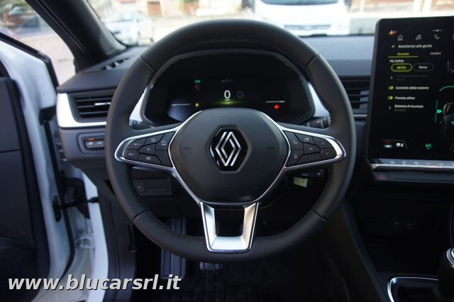 RENAULT Captur usata, con Sensori di parcheggio posteriori