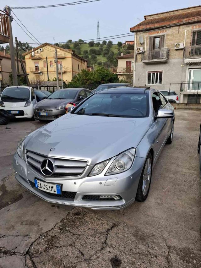 MERCEDES-BENZ E 250 usata, con Autoradio
