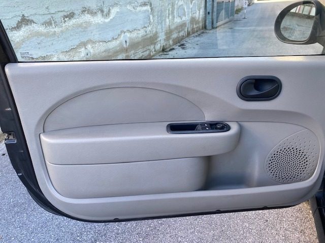 RENAULT Twingo usata, con Isofix