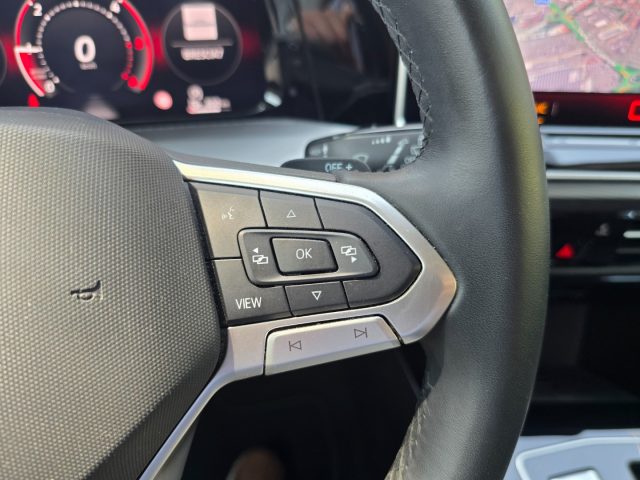 VOLKSWAGEN Golf usata, con Sensori di parcheggio anteriori