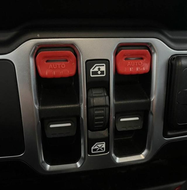 JEEP Wrangler usata, con Touch screen