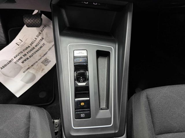 VOLKSWAGEN Golf usata, con Airbag testa