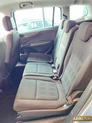 OPEL Zafira Tourer usata 27