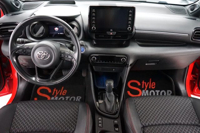 TOYOTA Yaris usata, con Boardcomputer