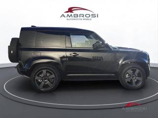 LAND ROVER Defender usata 4