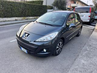 PEUGEOT 207 usata, con Airbag