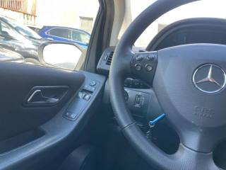MERCEDES-BENZ A 180 usata 16