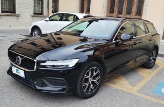 VOLVO V60 2.0 MHEV Hybrid Core