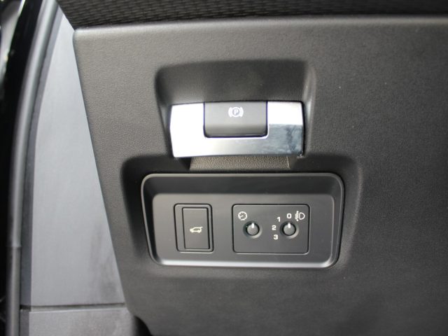 LAND ROVER Range Rover Evoque usata, con Portellone posteriore elettrico