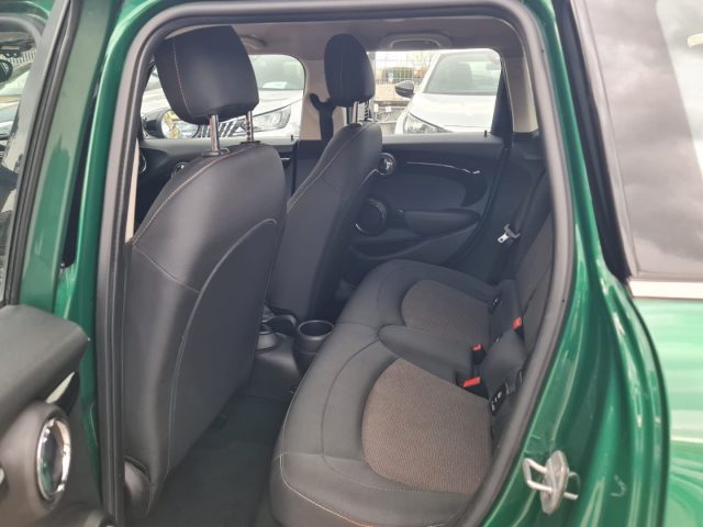 MINI Cooper usata, con Touch screen