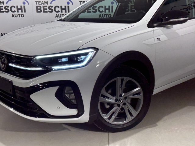 VOLKSWAGEN Taigo usata, con Touch screen