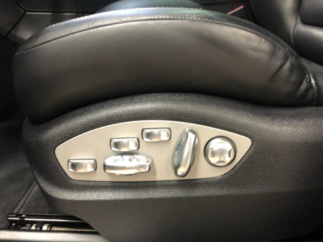PORSCHE Macan usata, con Airbag testa