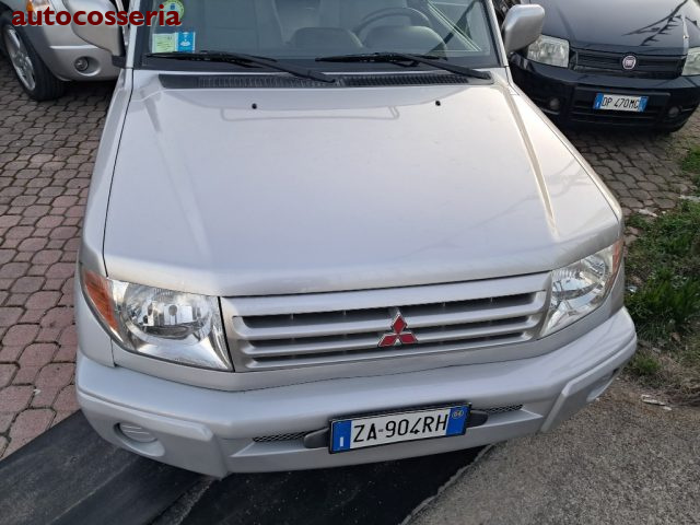 MITSUBISHI Pajero Pinin usata, con Airbag