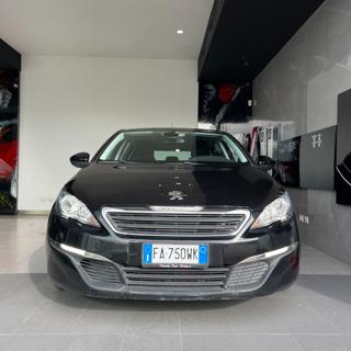 PEUGEOT 308 usata, con Airbag