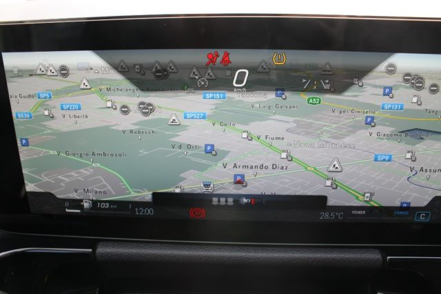 MERCEDES-BENZ GLA 180 usata, con Sistema di navigazione