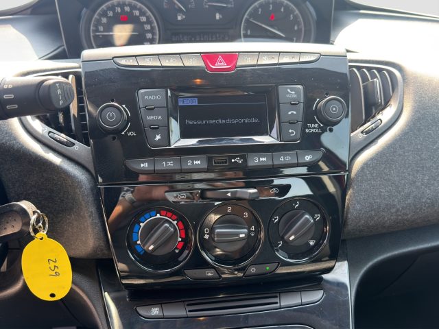 LANCIA Ypsilon usata 16