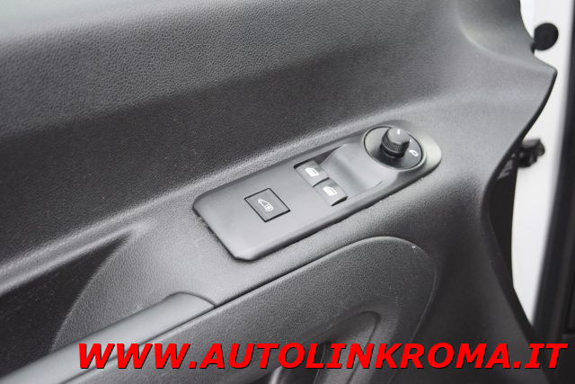 PEUGEOT Partner usata, con Sensore di luce