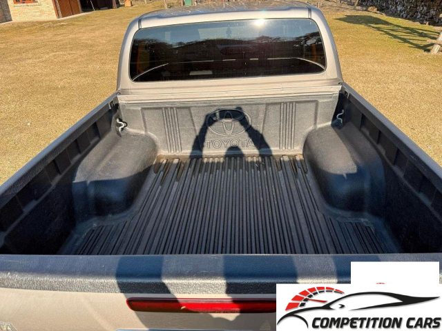 TOYOTA Hilux usata 13