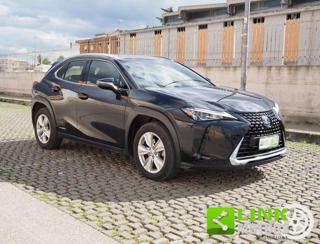 LEXUS UX 250h usata, con Cerchi in lega