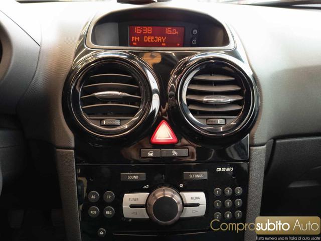 OPEL Corsa usata, con Specchietti laterali elettrici