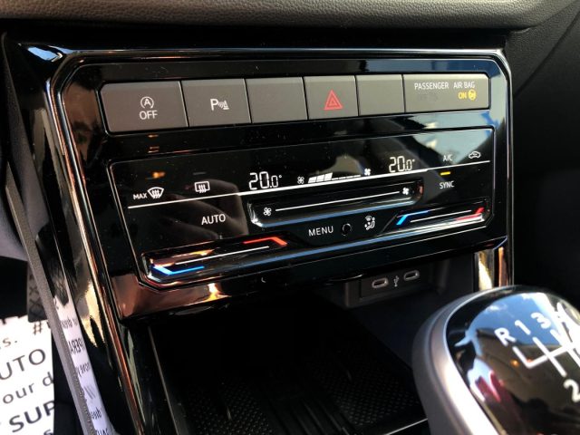 VOLKSWAGEN T-Cross usata, con Vivavoce