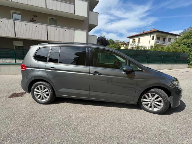 VOLKSWAGEN Touran usata, con Climatizzatore