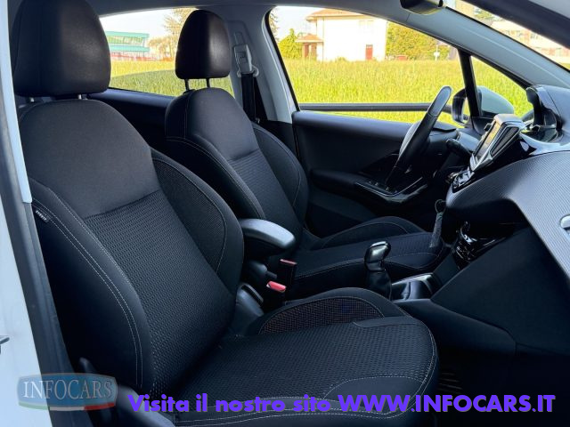 PEUGEOT 208 usata, con Autoradio