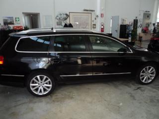 VOLKSWAGEN Passat usata, con Airbag