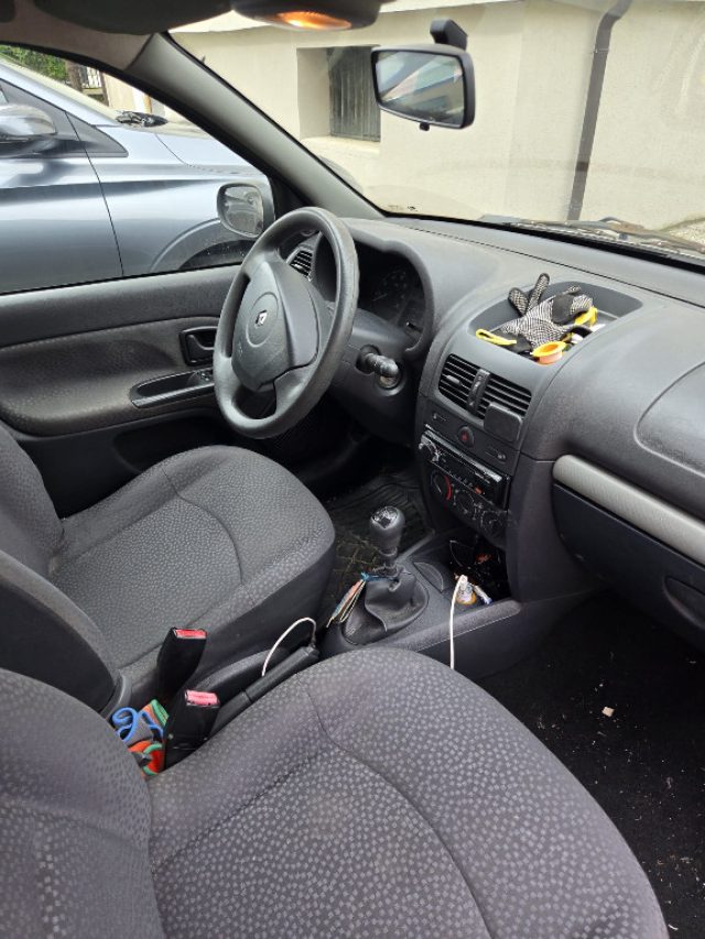 RENAULT Clio usata 8