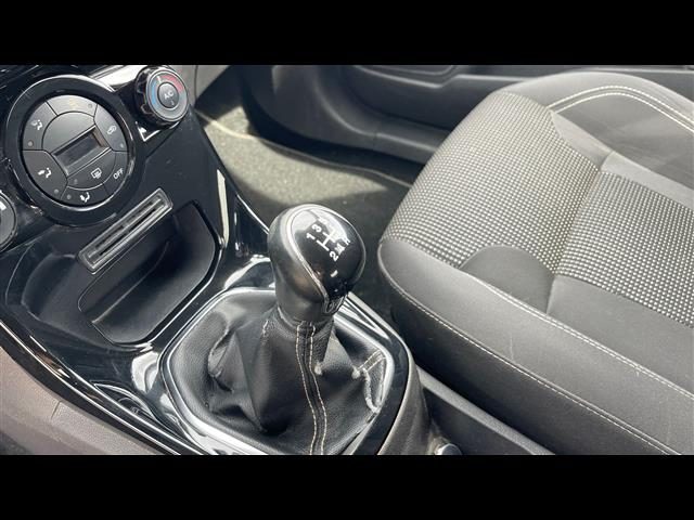 FORD Fiesta usata, con Boardcomputer